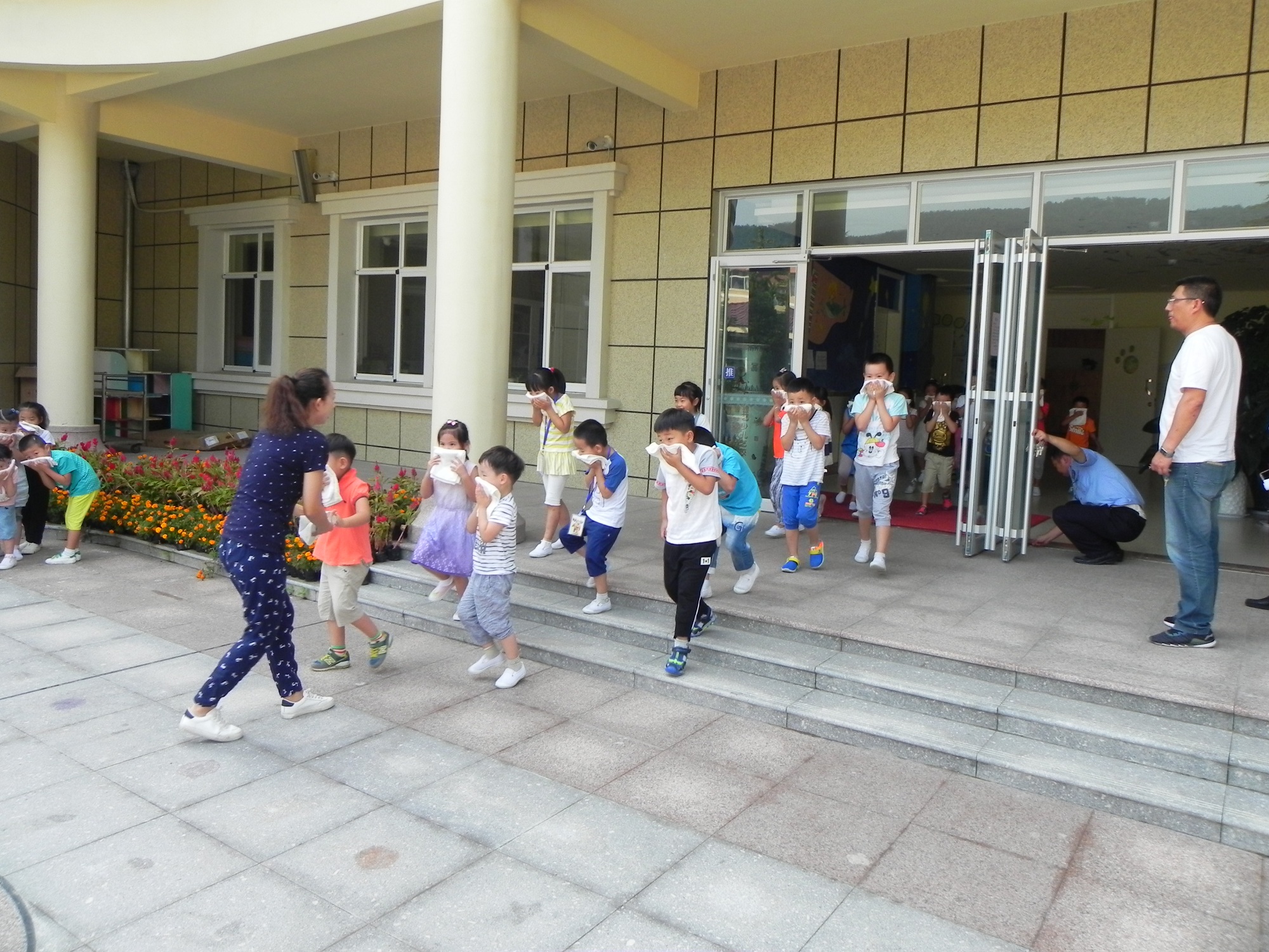 家长进课堂--安全教育活动-临泉县机关幼儿园